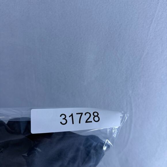 Gymshark Sport Stripe 1/4 Zip Pullover Shirt Men's XL Gray Spellout Workout Gym - Picture 12 of 12